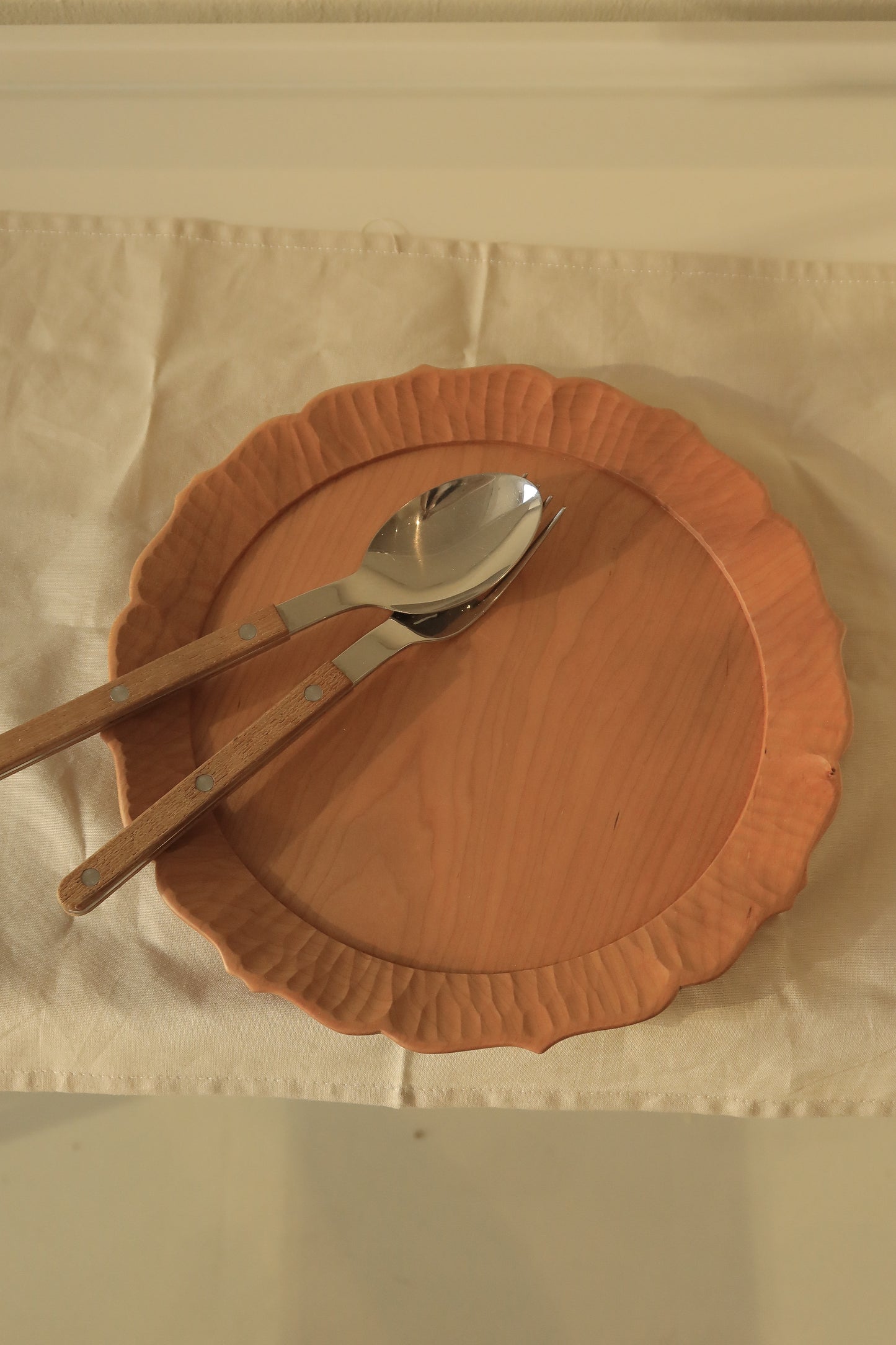 YU | Wooden Flower-shaped Plate Round